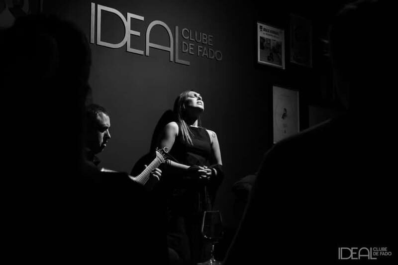 Porto: The highest-rated traditional fado concert (downtown) - Detailed Breakdown of the Experience