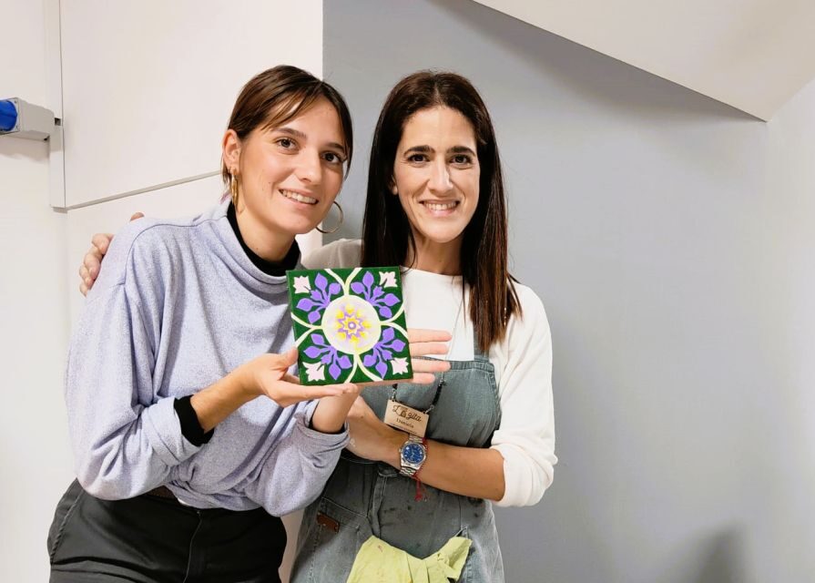 Porto: Tile Painting and Cocktails in Downtown Porto - Who Should Consider This Experience?