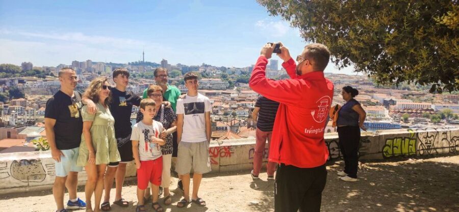 Porto: Tuk Tuk Sunset Tour with Glass of Port Wine - The Guided Experience and Commentary