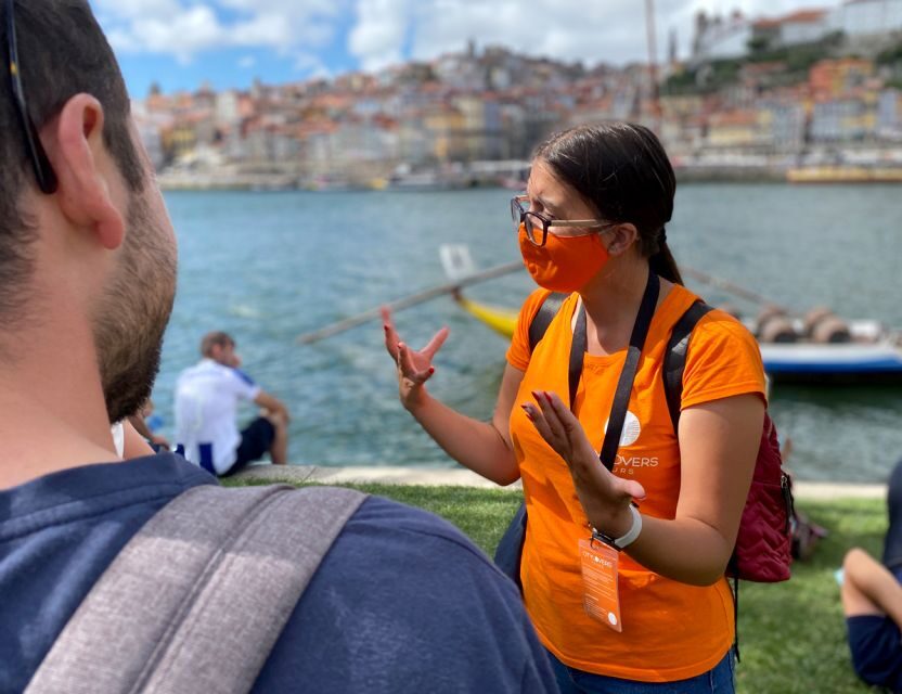 Porto: Wine Tasting with Tapas Walking Tour - Deep Dive into the Itinerary