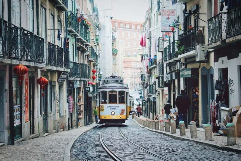 Portugal: An Epic North-to-South Journey - 7 Days - Starting Points and Overall Structure
