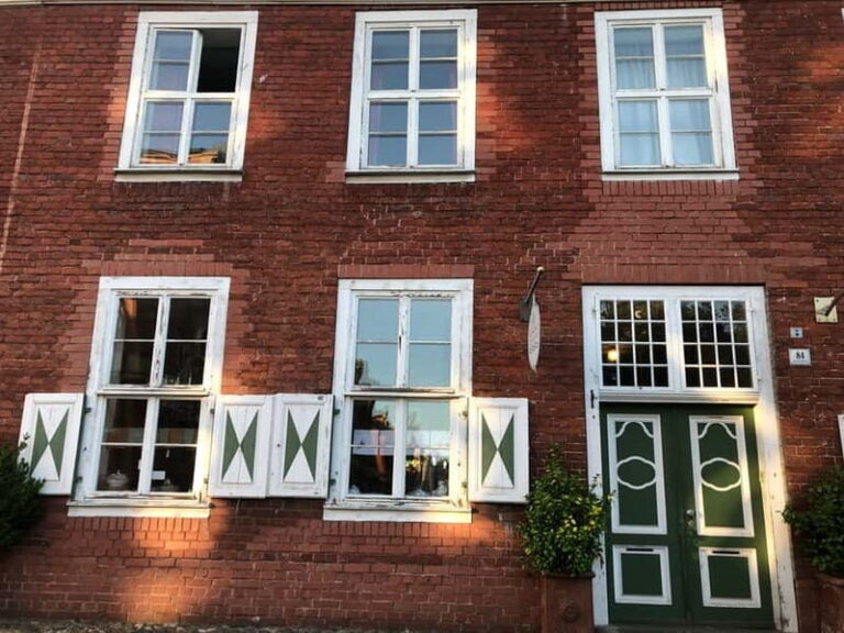 POTSDAM: Old historical town, a walk with a certified guide - The Sum Up