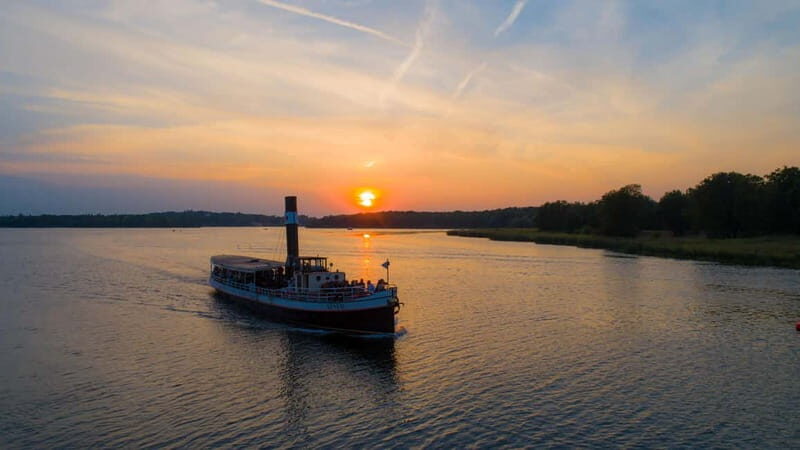 Potsdam: Original steam ship Gustav from 1908. Coal-fired, boat tour - Frequently Asked Questions
