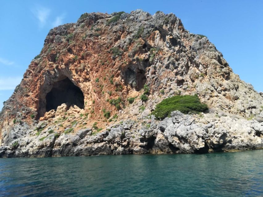 Powerboat Tour Theodorou Island Half Day - A Closer Look at the Powerboat Tour