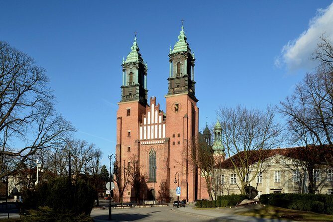 Poznan: Srodka District and Cathedral Island Private Walking Tour - FAQ: Common Questions About the Tour