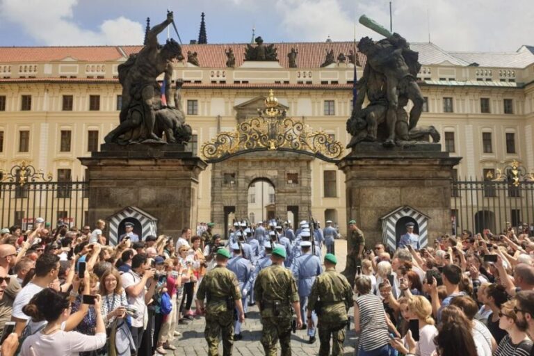 Prague: 1-Hour Castle Tour With Fast-GET Admission Ticket - A Deep Dive into the Prague Castle Tour Experience