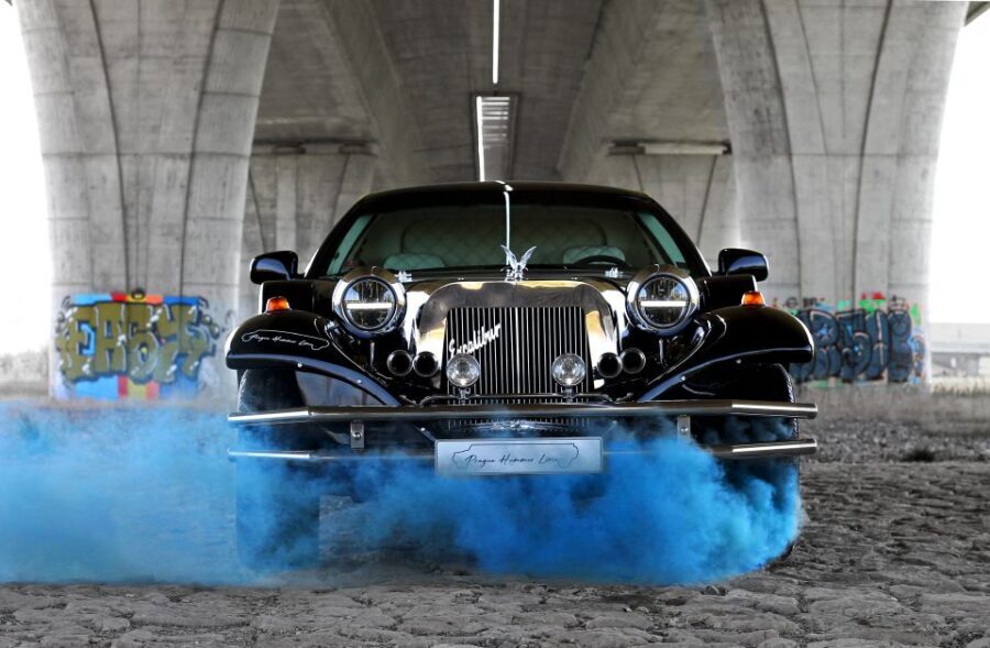 Prague: 1-Hour Vintage Limousine Rental - Who Will Love This Experience?