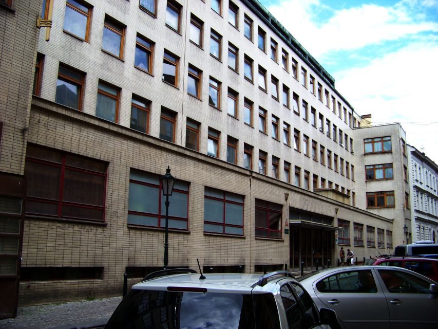 Prague: 2-Hour Back to Communism Walking Tour - Who Will Love This Tour?