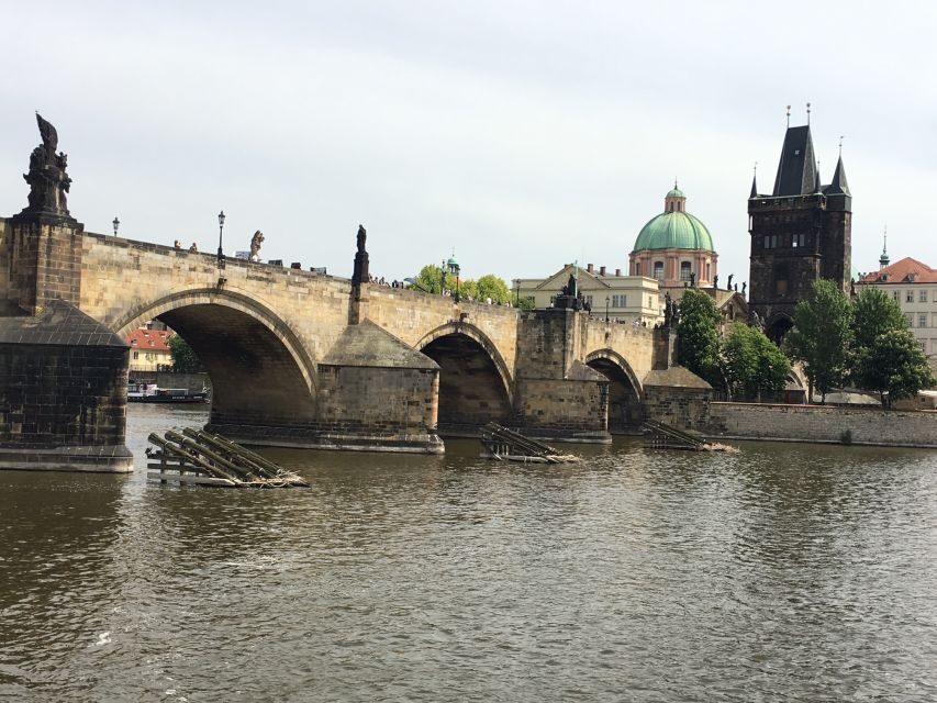Prague: 3-hour Evening River Cruise with Dinner - The Itinerary: What’s Included and What to Expect