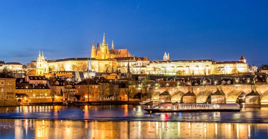 Prague: 50-Minute Sightseeing Evening Cruise - Who Will Love This Cruise?