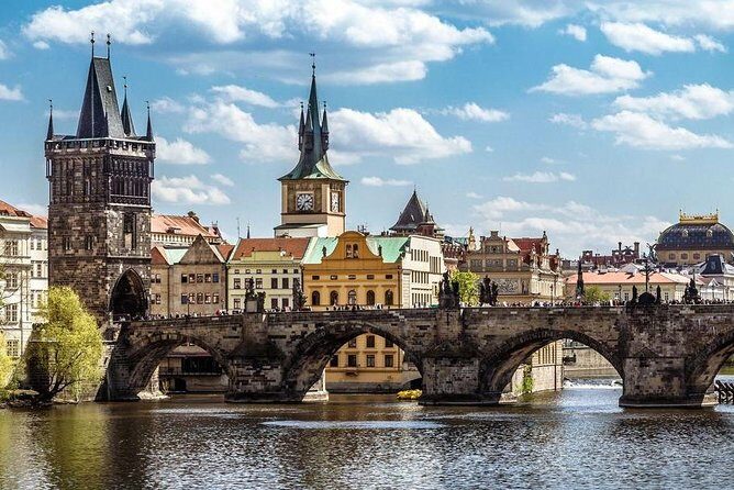 Prague Airport Transfers, Praga Aeropuerto Traslados, ESPAOL-ENG - Detailed Review of the Prague Airport Transfer Experience