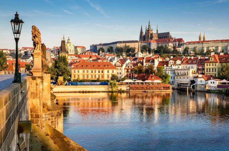 Prague Castle and St. Vitus Cathedral Private Walking Tour - Extending the Experience: Lesser Town and Charles Bridge