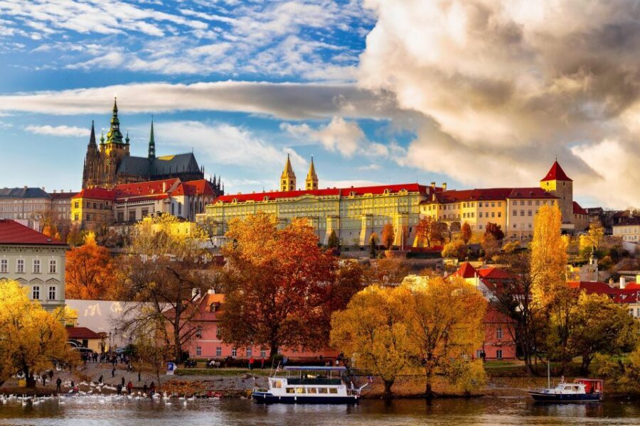 Prague Castle & Castle District: 2-Hour Guided Tour - Transportation and Logistics