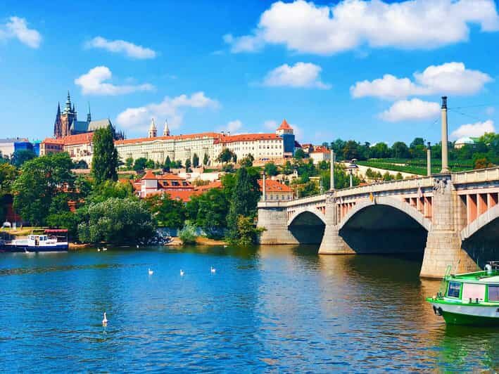 PRAGUE CASTLE: PRIVATE FAIRYTALE WALKING TOUR - The Golden Line and Fairy Tale Houses