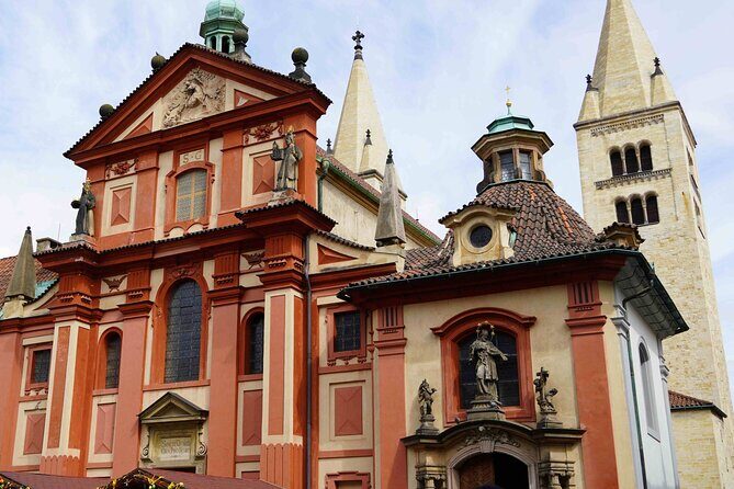 Prague Castle Walking Tour (Tip-based tour) - Frequently Asked Questions