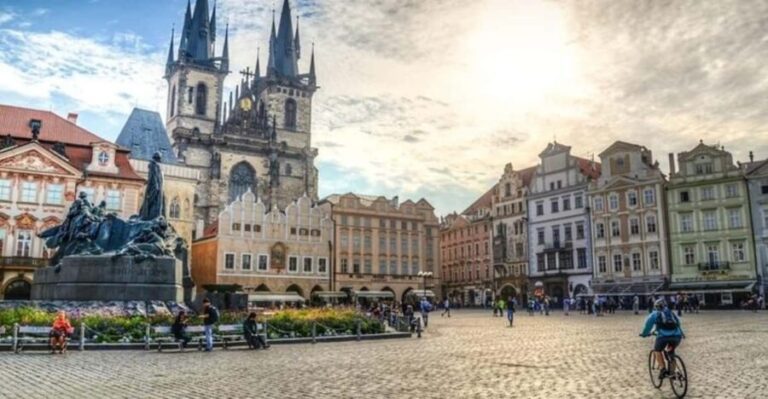 Prague: City Highlights Walking Tour - Detailed Breakdown of the Itinerary