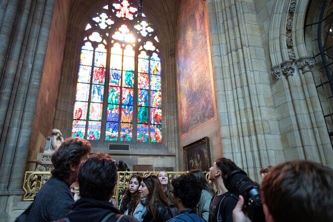Prague Combo: Castle Guided Tour, Bus and Optional Boat - Transportation and Practicalities