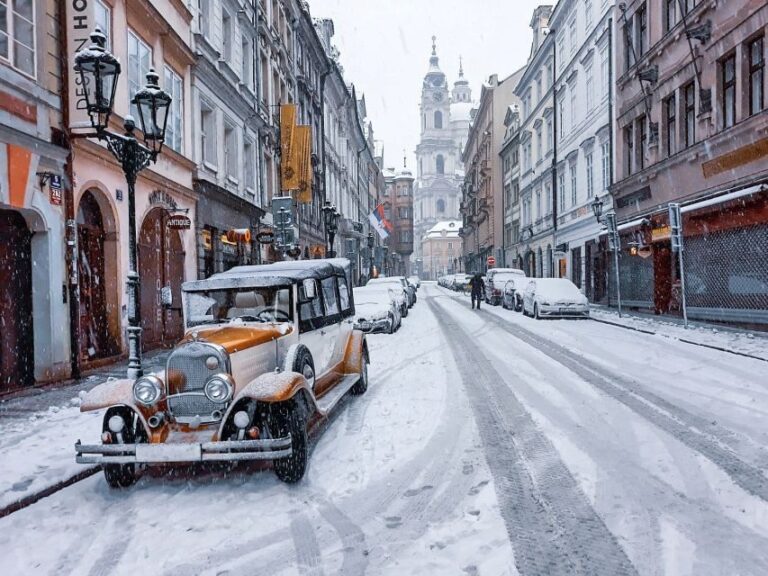 Prague: Fairytale Karlstejn Castle in Retro-Style Car - Exploring the Tour in Detail