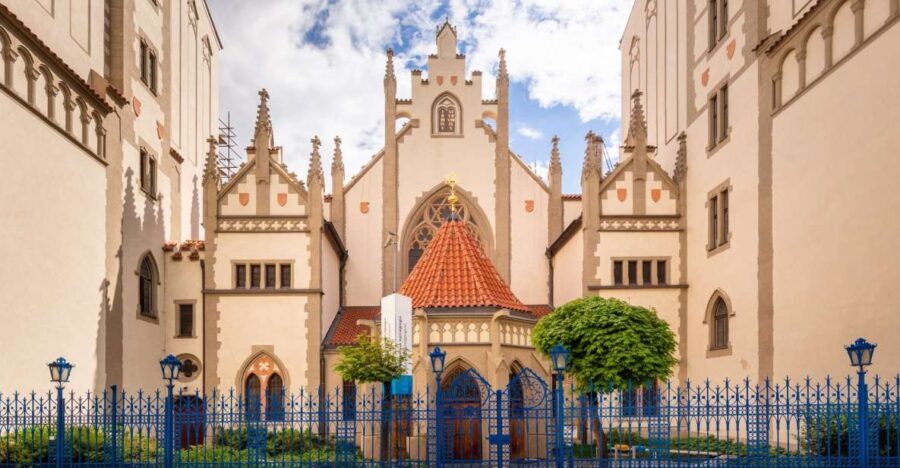 Prague Jewish Quarter Private Tour and Boat Cruise - What Travelers Say: Authentic Perspectives