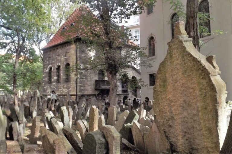 Prague: Jewish Quarter Ticket with optional Audio Guide - Exploring the Jewish Quarter: What You Can Expect