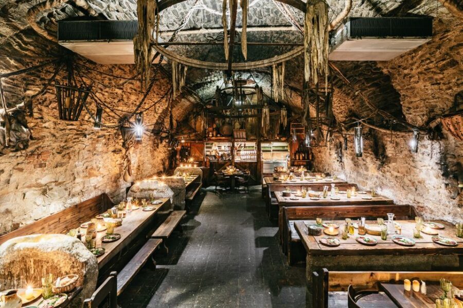 Prague: Medieval Dinner with Unlimited Drinks - Who Should Consider This Tour?