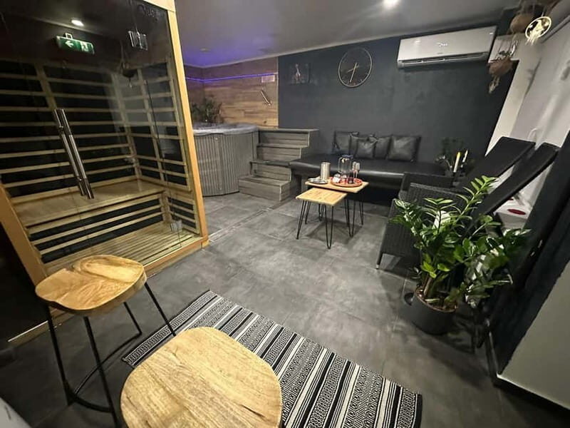 Prague: Modern Private Spa with Jacuzzi and Sauna - A Closer Look at the Prague Private Spa Experience