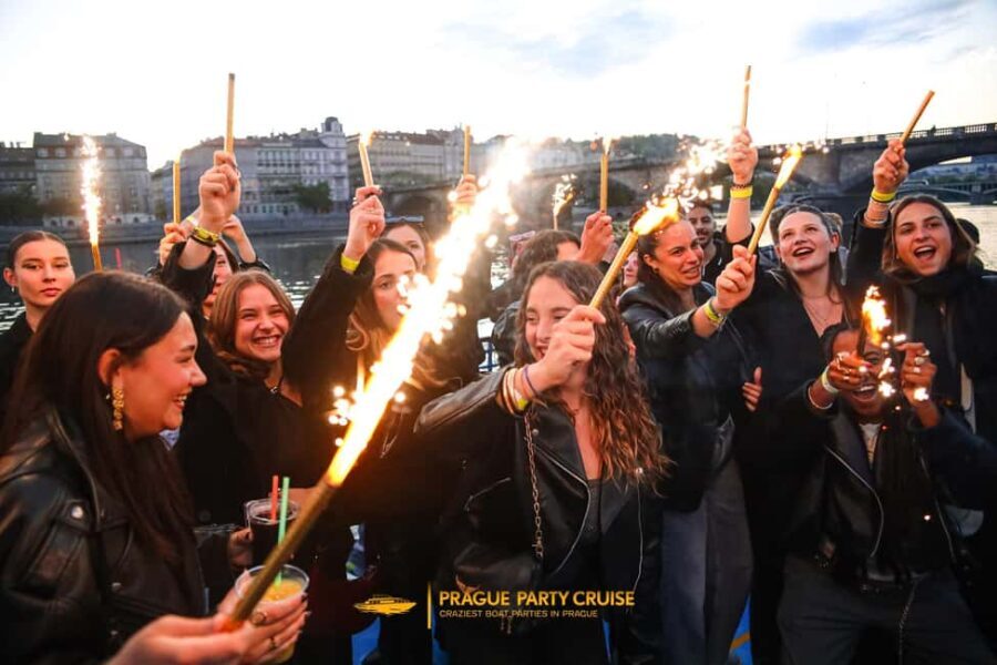 Prague: New Year's VIP Boat Party + EPIC Club - Transition to the Epic Club