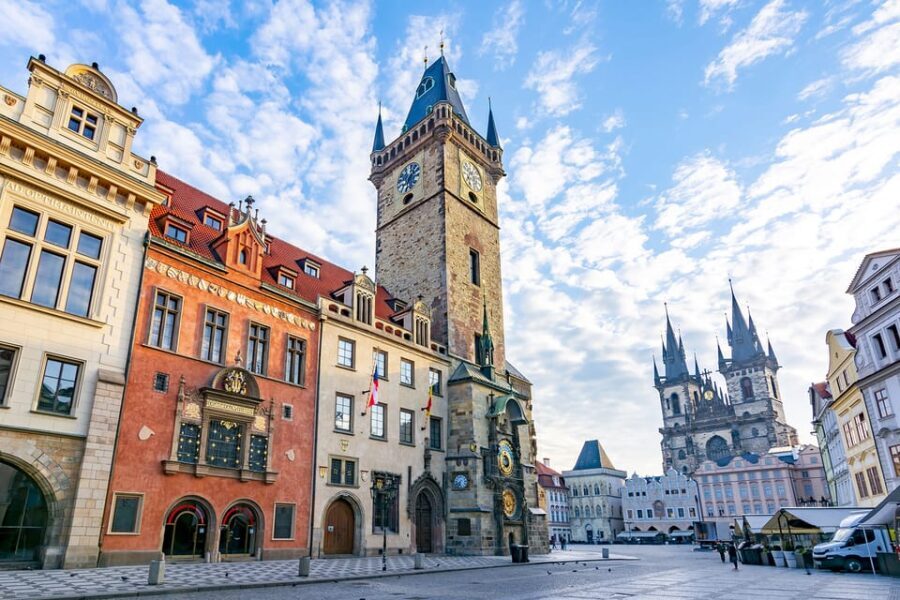 Prague: Old Town Guided Walking Tour and City Boat Ride - A Detailed Look at the Tour Experience
