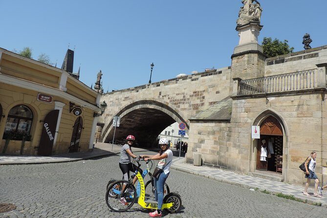 Prague Panoramic Views e-bike and e-Scooter guided Tour - FAQ