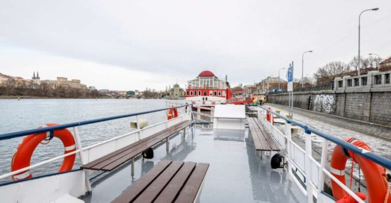 Prague: Private Beer Boat Cruise with Unlimited Beer - Why This Tour Works Well for Travelers