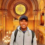 Prague: Private Tour inside the Jewish Cemetery & Synagogues - Walking Through the Historic Jewish Quarter