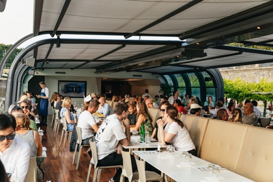 Prague: Sightseeing Dinner Cruise on Open-Top Glass Boat - Why This Cruise Works Well for Travelers