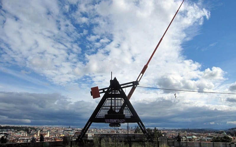 Prague: Stunning Viewpoints, Castle, City & Park Bike Tour - Authentic Experiences and Insights from Reviews