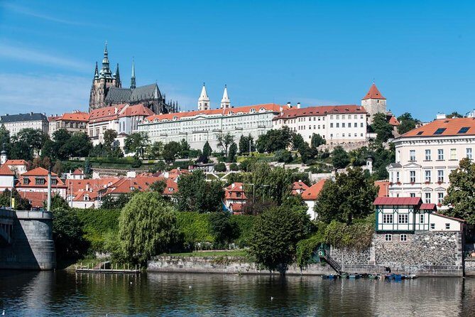 Prague Super Saver: Lobkowicz Palace Concert plus Lobkowicz Palace Museum Entrance Ticket - The Experience: A Deep Dive into Lobkowicz Palace