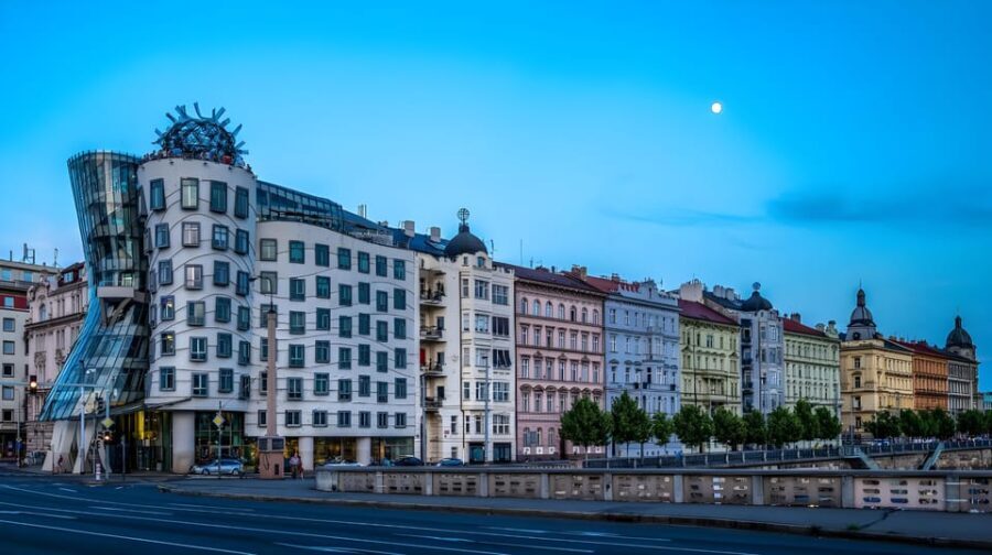 Prague: Tour of Nazism, Operation Anthropoid and Communism. - Practical Considerations