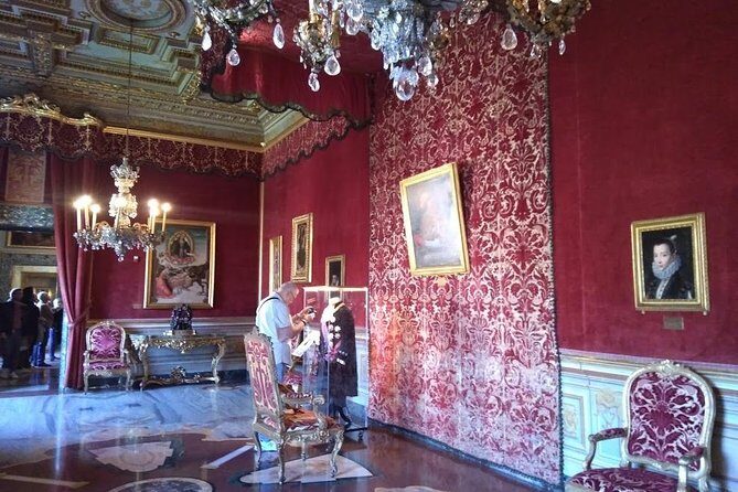 Prince for a day, Colonna Palace complete tour, package price - A Closer Look at the Colonna Palace Tour