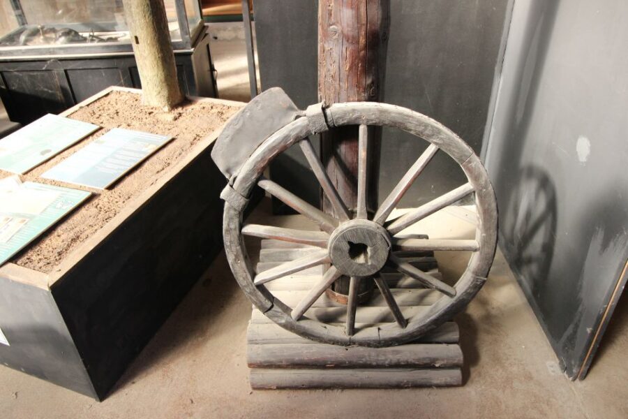 Prisons' Palace: Maleficia, Inquistion torture tools - A Practical Look at the Experience