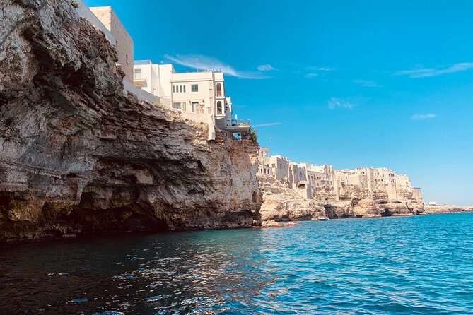 Private: 1h30 Boat tour of the caves of Polignano a Mare - The Sum Up