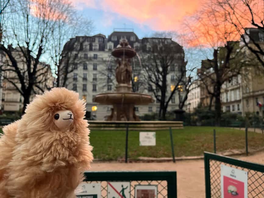 Private 2-3 hours Montmartre walking tour - Timeless charm - Practical Details and What to Expect