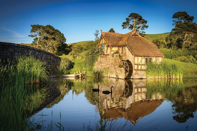 Private 2 Day Tour: Hobbiton, Waitomo, Rotorua Geothermal & Hamilton Gardens - FAQs