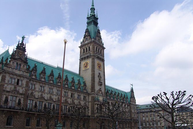 Private 3-Hour Hamburg Sightseeing Tour in a Mercedes Limousine - Authentic Experiences and Real Feedback