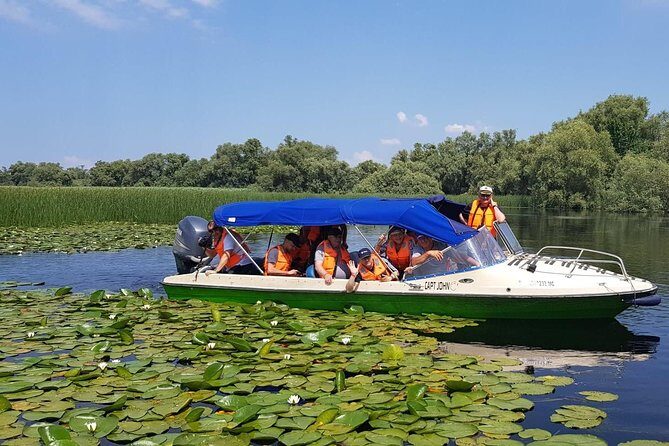 PRIVATE 4-5h speedboat tour to the village Mila23 - Authenticity and Local Connection