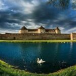 Private 4-Day Tour in Transylvania from Bucharest Hotel Pick-up and Drop off - Who Should Consider This Tour?