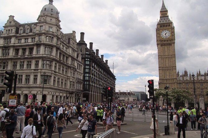 Private 4 hour Tour of London with driver and guide with Hotel Pick Up - A Deep Dive into the 4-Hour London Experience