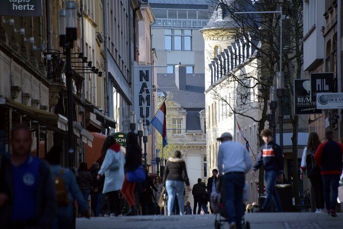 Private airport transfer: from the airport to the city of Luxembourg - In-Depth: What to Expect on the Day