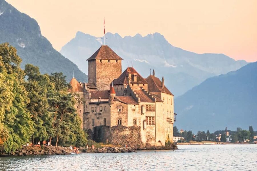 Private all day trip from Geneva to Lausanne & Montreux - Exploring the Swiss Lakeside: A Day in Lausanne and Montreux