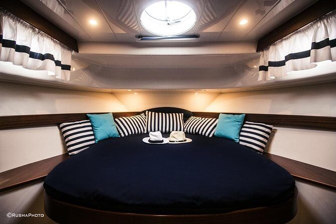 Private Amalfi Coast Tour in a Apreamare 38ft DIAMOND Boat - FAQs