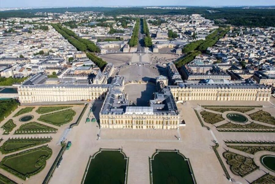 Private and Royal Getaway to Versailles with Return Included - The Experience in Detail: From Normandy to the Palace of Versailles