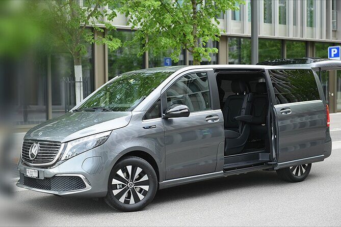 Private Arrival Transfer: from Zurich Airport to Zurich City - Who Should Consider This Service?