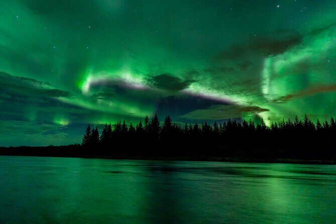 Private Aurora Hunt with Photos in Super Defender - In-Depth Breakdown of the Itinerary